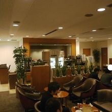 ラウンジ内です。