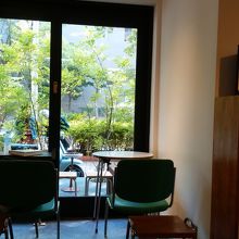 新緑がきれいです