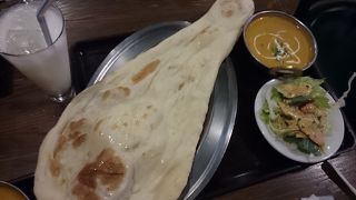 ビルの2Fになります