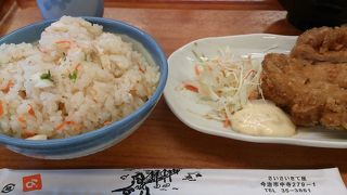 食事も出来ます。