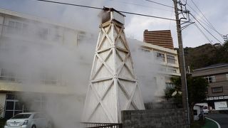 もうもうと一番ダイナミックに湯気が上がっていて