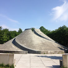 これも遊具。ここは無人でした。