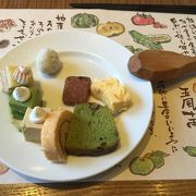 美味しいランチバイキング