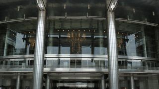 ペトロナスツインタワーの1階にはマレーシア随一のフィルハーモニーホールがある