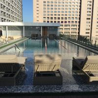 4Fの屋外プールは新しく快適でした