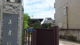 都心の小さなお寺です