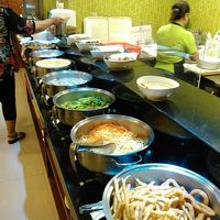 朝のバイキング