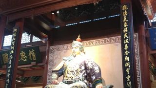 対金戦で武功を挙げた国民的英雄を祀る