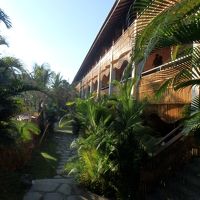 中庭から見た外観