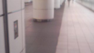 東京駅への広い地下通路