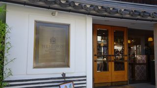 ちょっと高級なケーキ店