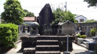 松本良順先生が眠る