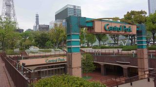 栄の中心知にある地下街