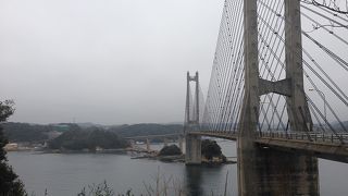 加部島を結ぶ素敵な橋です