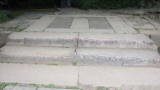 後楽園へ向かう門跡