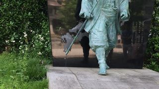 富岡八幡宮内にあります