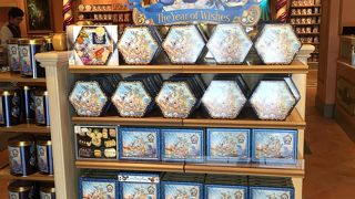 エンポーリオじゃなかったのね（笑）