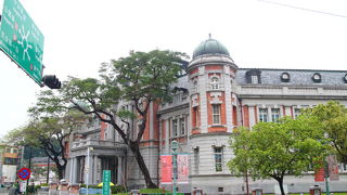 日本統治時代の建物に重みが感じられる国立台湾文学館、無料です
