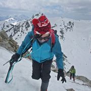 ゴールデンウィークの雄山（立山）は、冬山装備で