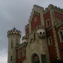 メインのお城、この中はトリックアートだらけ