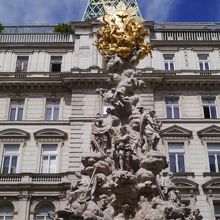 金色の存在感。