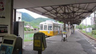 黄色がかわいいレトロな電車