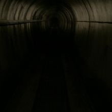 水里駅手前のトンネルです。