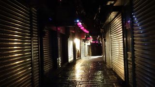 土産店がずらり