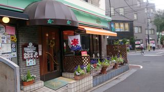 タバコの臭いが