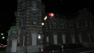 東京駅にそっくりな造りです