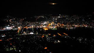 宝石をちりばめたような夜景に感激！