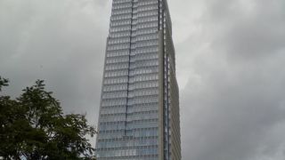 ベトコムバンクタワーに移転