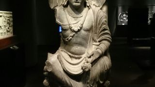 アジアの美術をめぐる「東洋館」