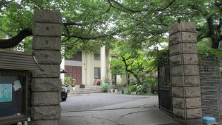 ガルーダが安置されています