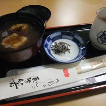 喫茶室の厄除けぜんざい