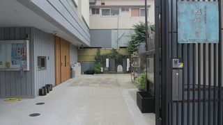 清州橋通りに面してます