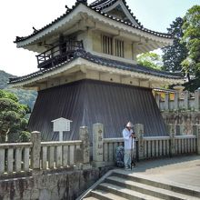 時太鼓を備えた高閣