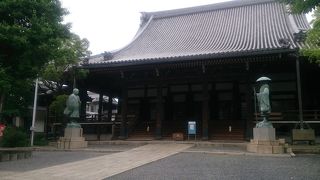 堺の寺町の中心にある寺院