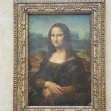 モナリザ　手持ちなのでぶれやすい