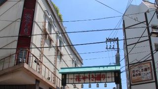 花やしき前の通り