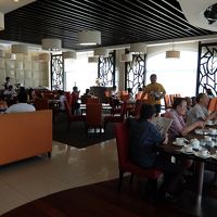 朝食は高層階で