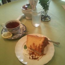 耕心館でテイーset、600円くらいでset♪シフォンケーキ