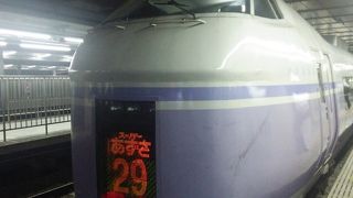 松本行き特急列車