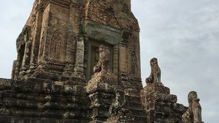 夕方になるとサンセットを見る人でごった返す