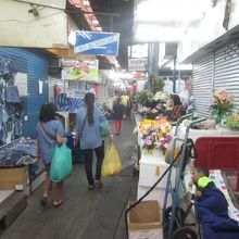 プラトゥーナーム市場