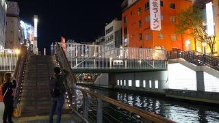 ミナミの喧騒から逃れる事が出来ます