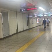 多数の路線がはしる駅