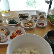 ポッサム定食＠12,000W