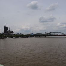 ホーエンツォレルン橋と大聖堂