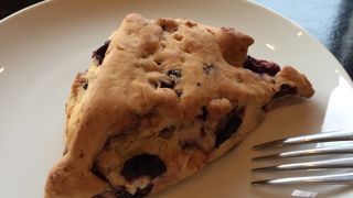 公園内のスタバ